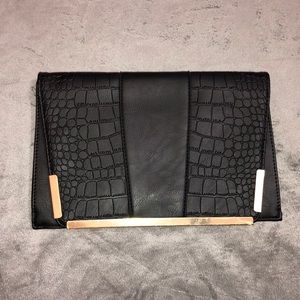 Envelope clutch